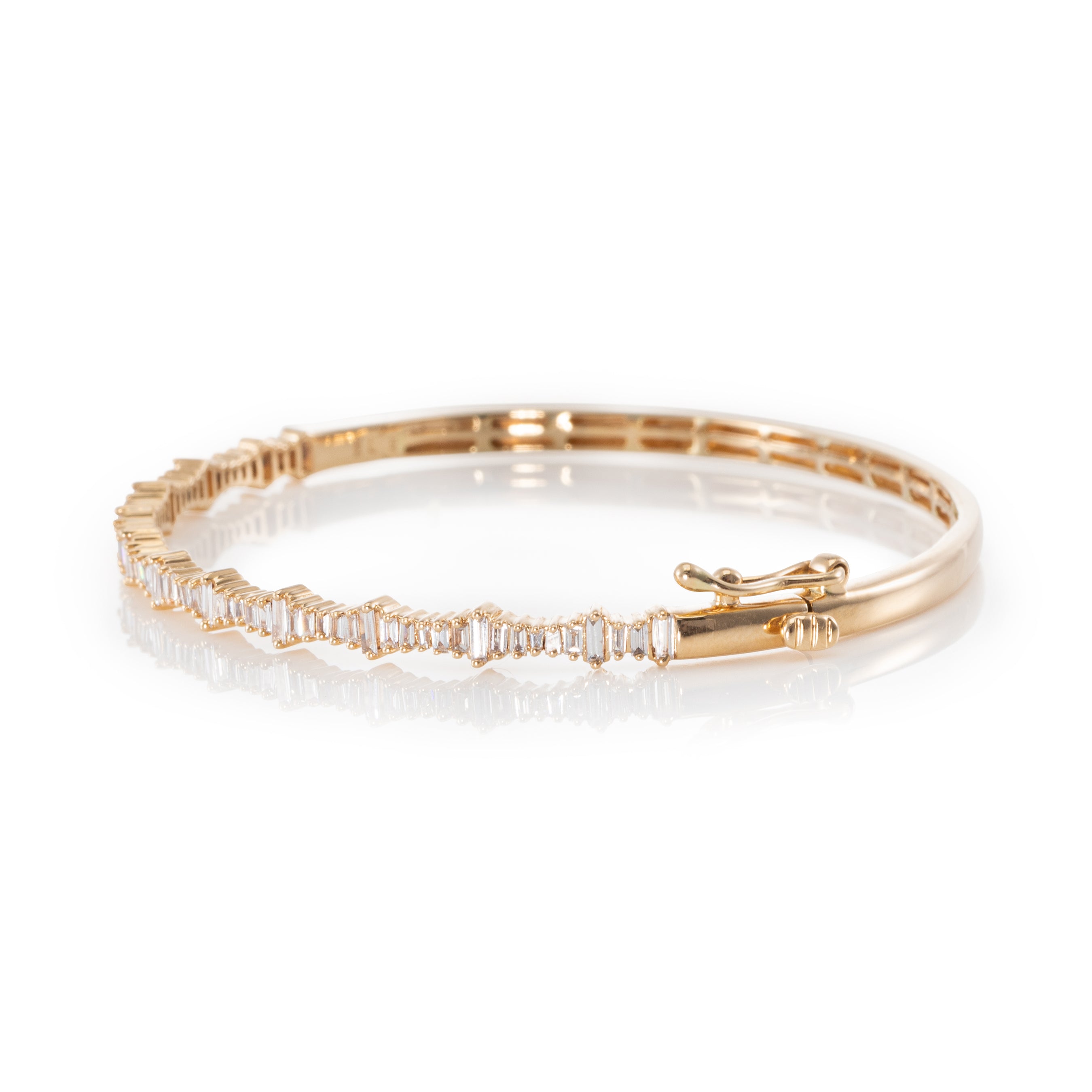 Heartbeat Baguette Bangle