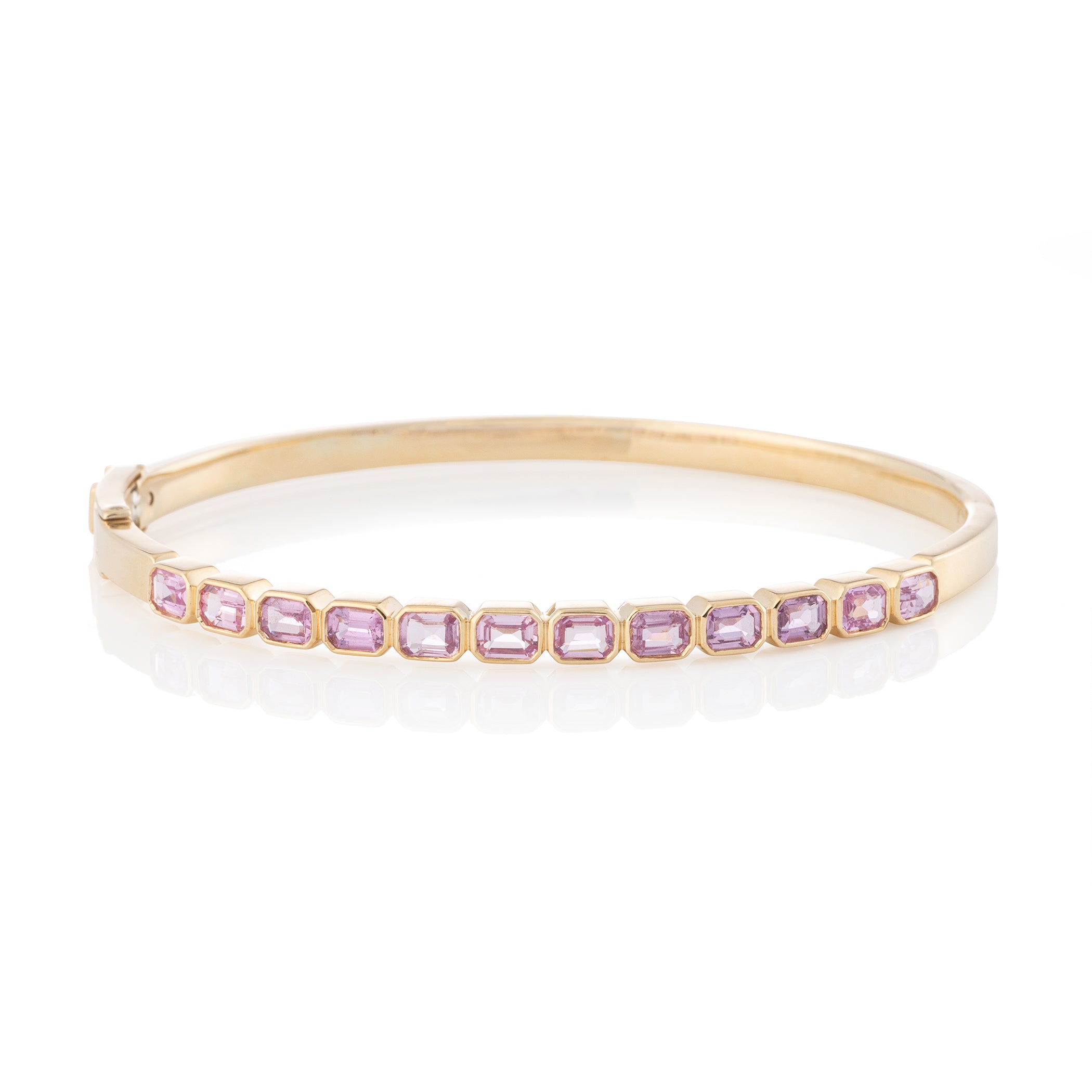 Noémie East West Asscher Cut Sapphire Bangle