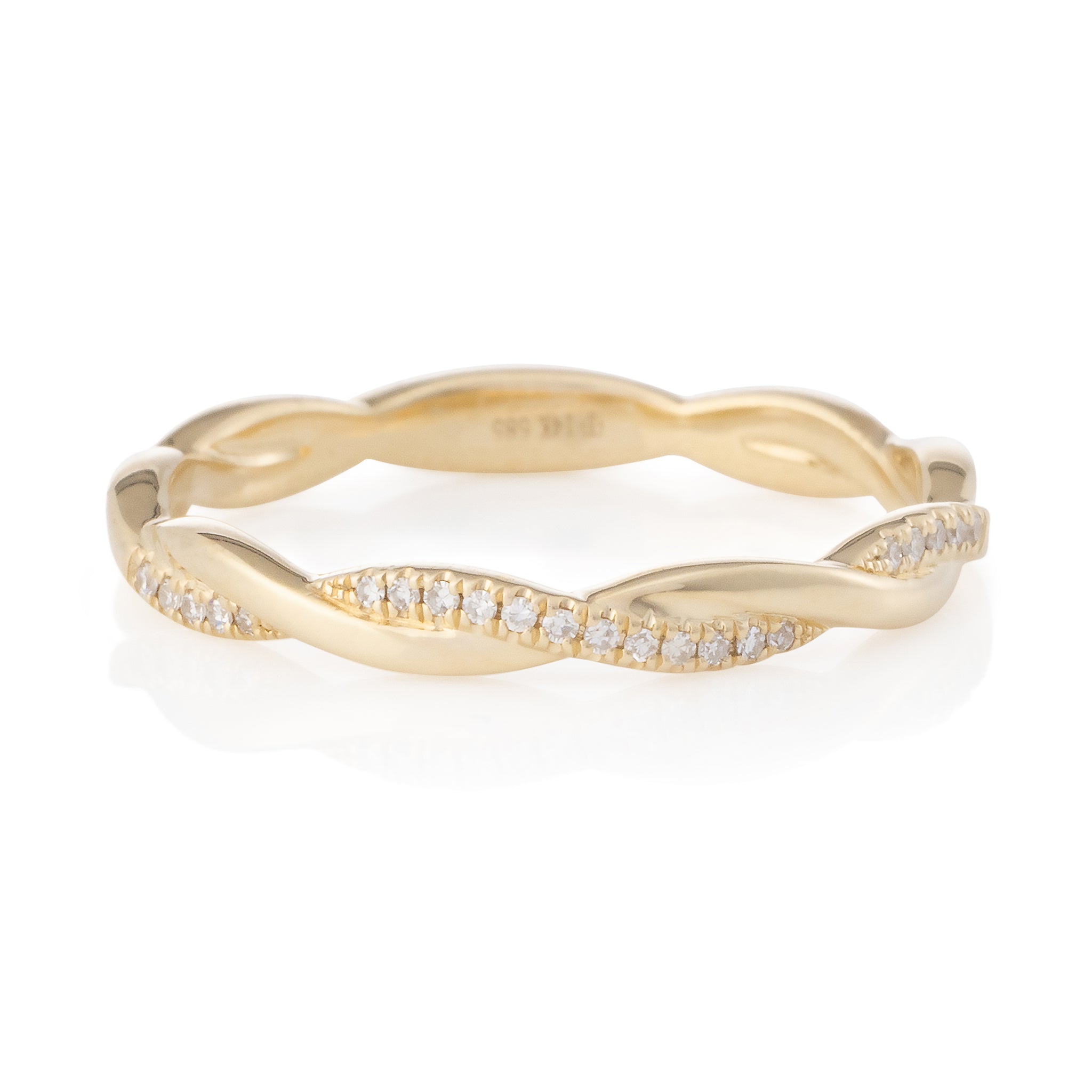 Timeless 22 Karat Yellow Gold Infinity Design Finger Ring